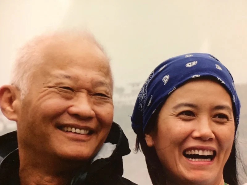 Dr Richard Tan and Dr Eileen Han smiling together